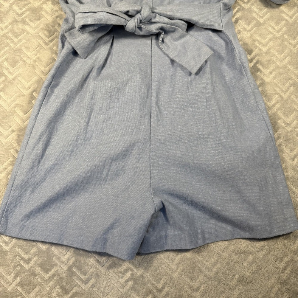 BCBG Maxazria Women's Size Small Flutter Sleeve V-Neck Blue Shorts Romper - Picture 3 of 8